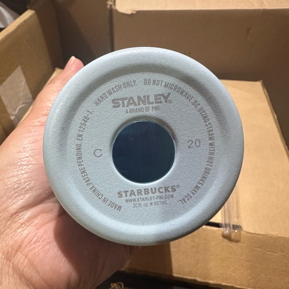 Starbucks/stanley - Picture 3 of 4